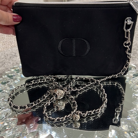 🖤🖤🖤Dior Black Beauty Pouch with Adjustable Braided Chain Attached - Picture 9 of 10
